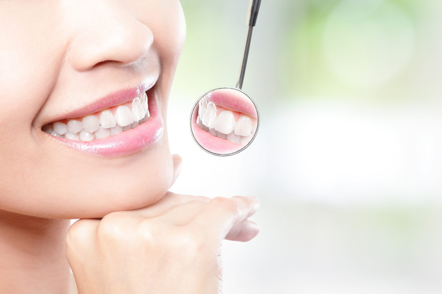 Experience Matters: 7 Tips to Help You Find a Top Cosmetic Dentist